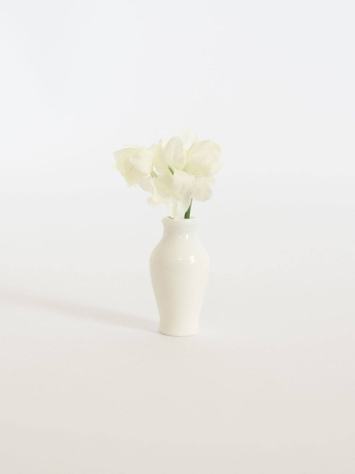 Bloom Vases with Flowers | Pink & White | Dollhouse Miniature Accessories & Decor: White