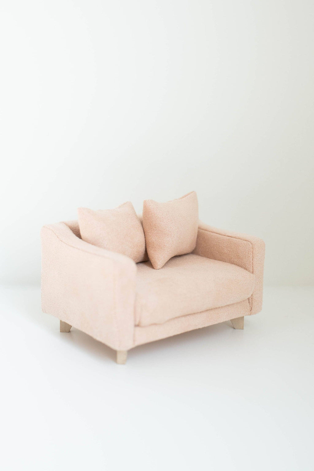 Dollhouse Adelaide Scoop Arm Accent Chair | Barely Blush
