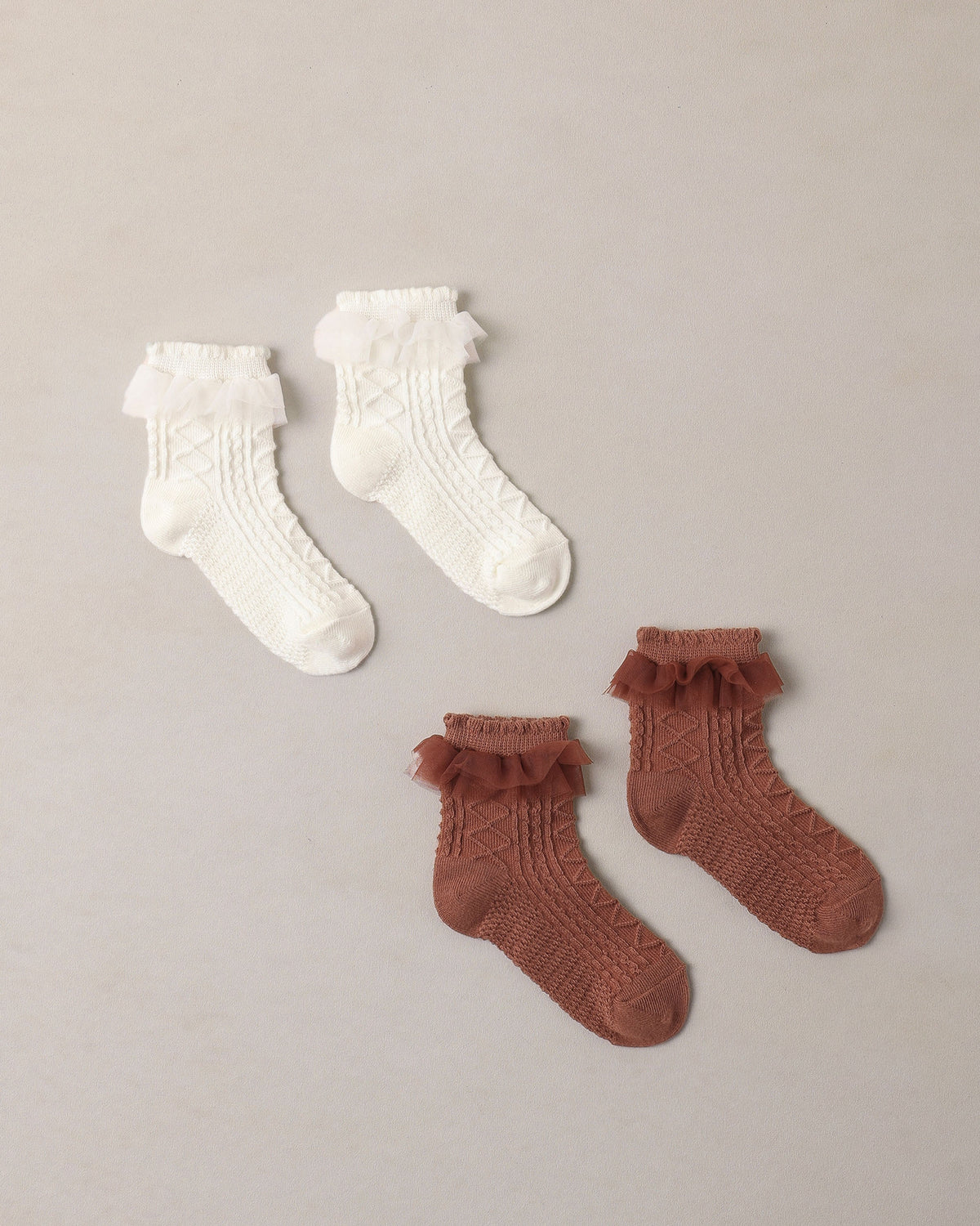 ruffle socks in ivory & spice
