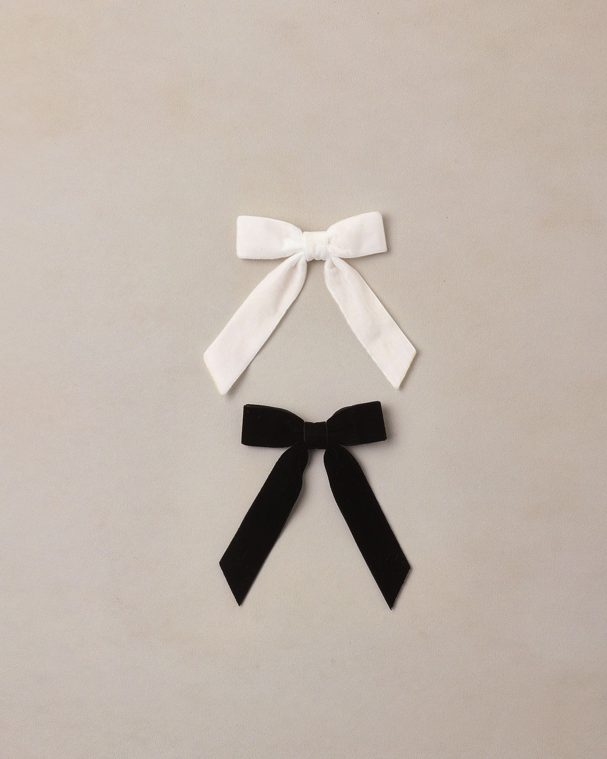 velvet bows set in black & ivory