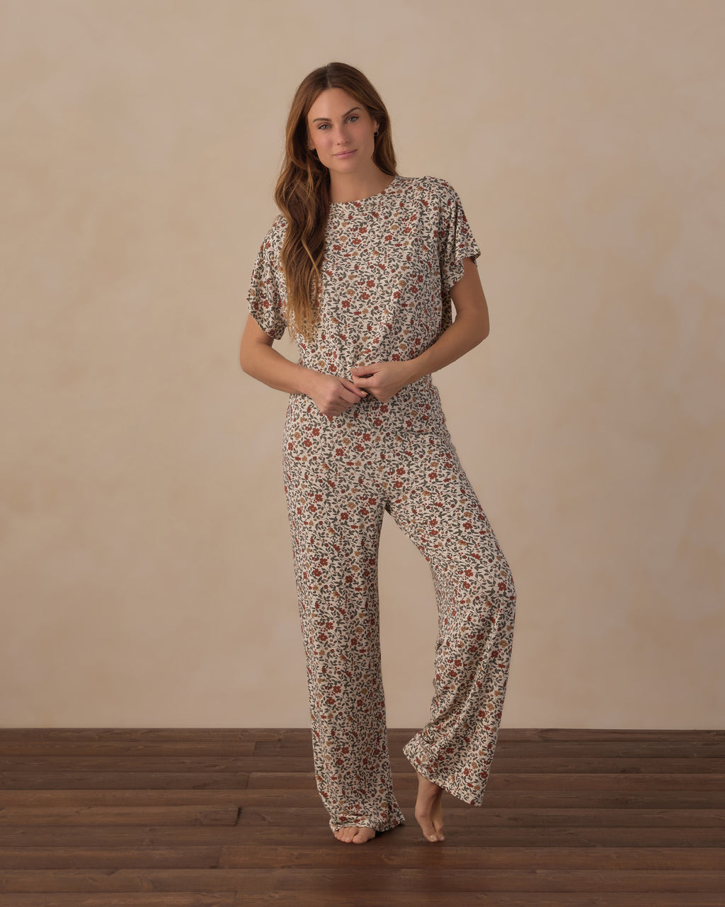 women's Ruthie set in holiday floral
