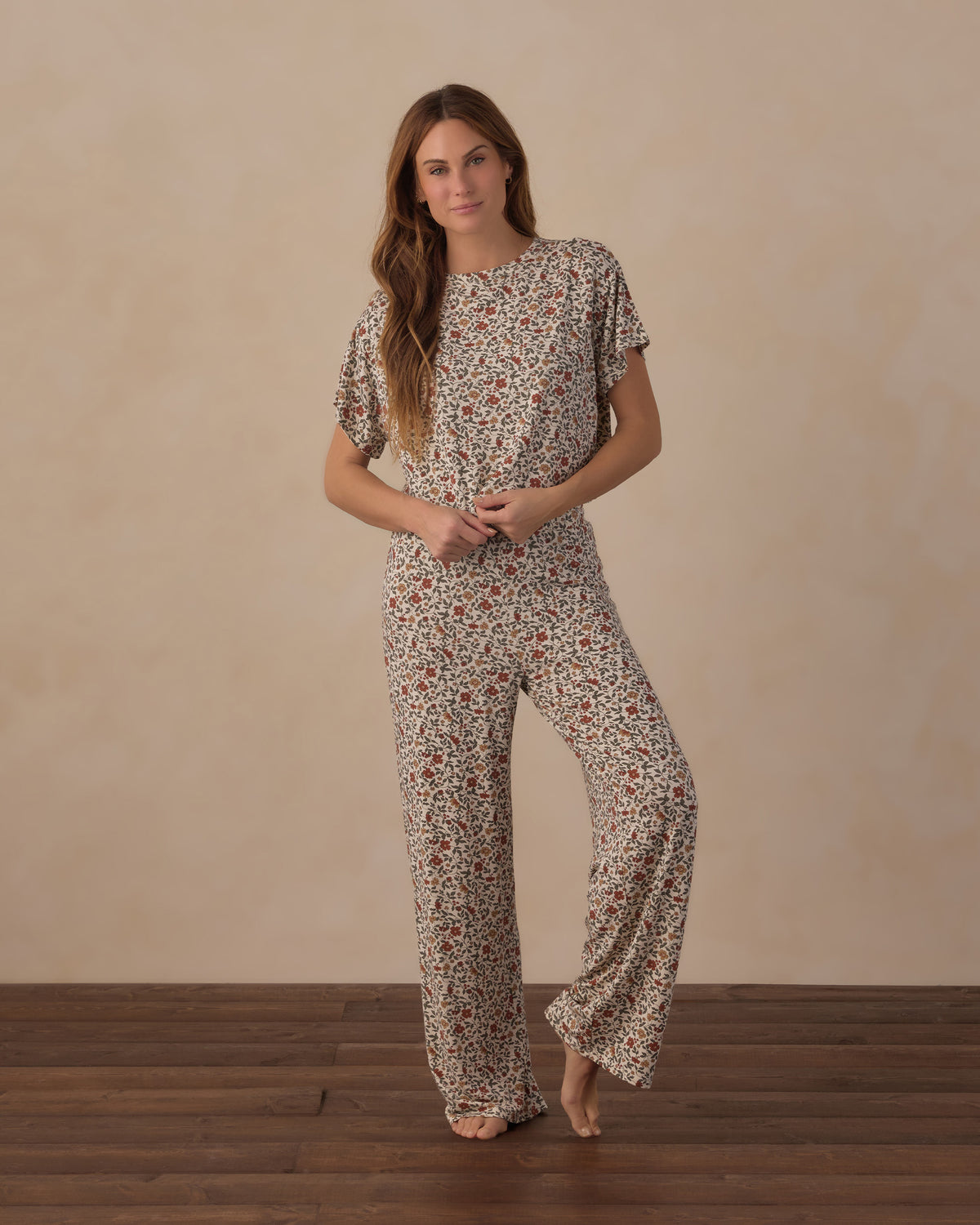 women's Ruthie set in holiday floral