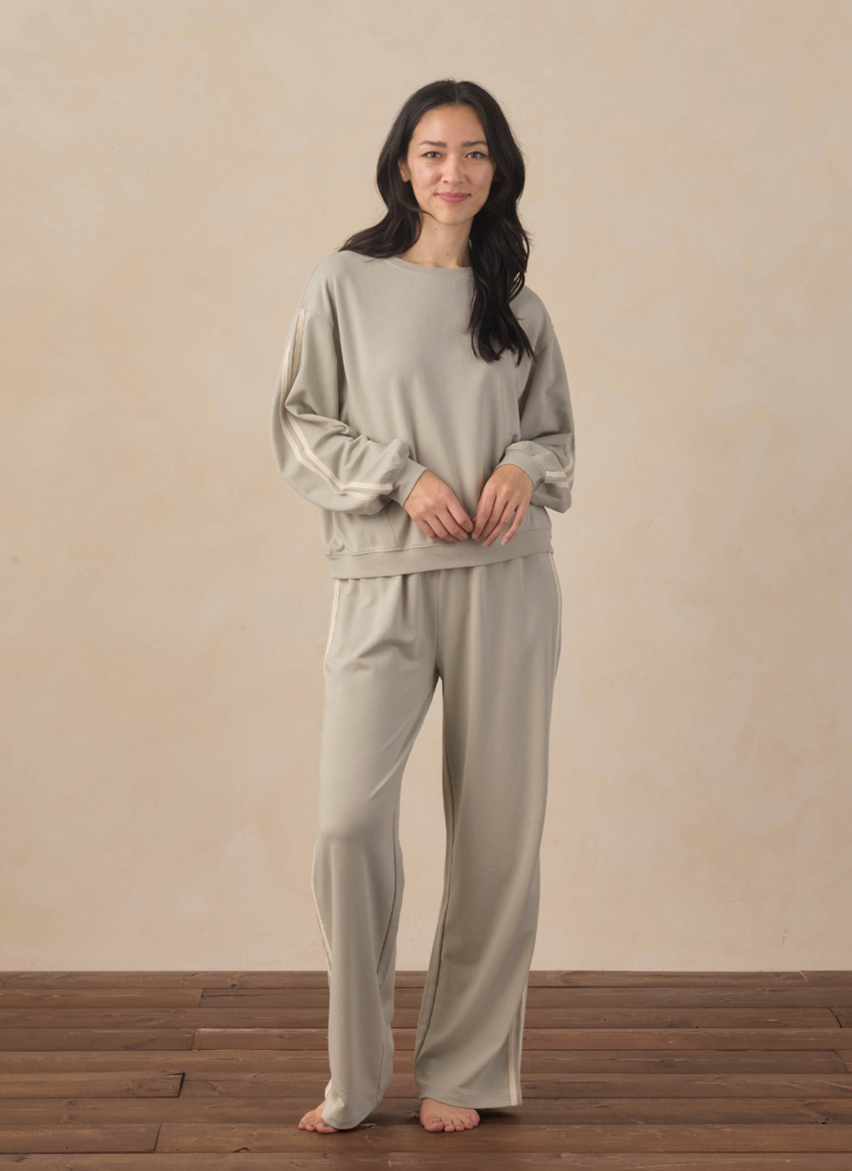women's wide leg sweatpants in sage