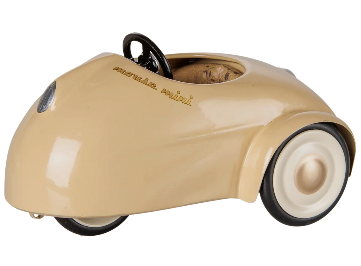 car, mouse - wheat