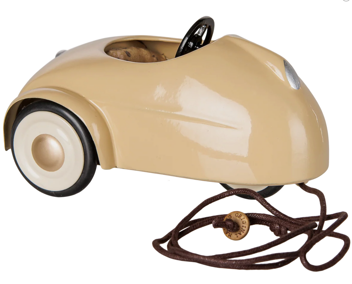 car, mouse - wheat