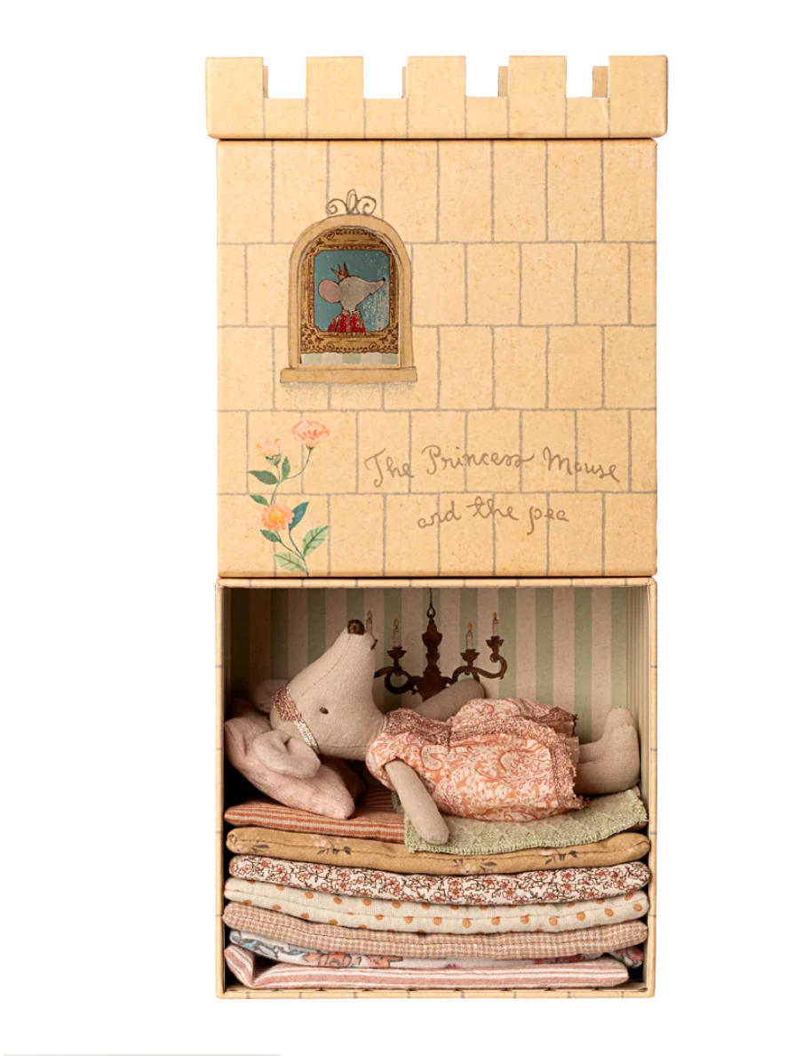 princess and the pea, big sister mouse