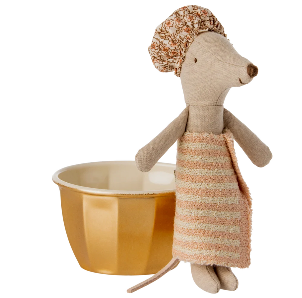 wellness mouse, big sister in rose