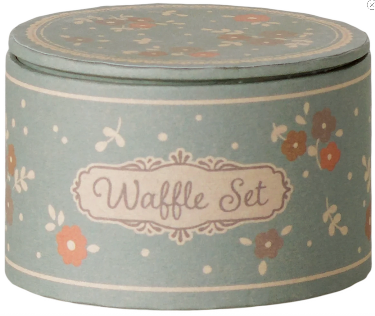 waffle set, mouse