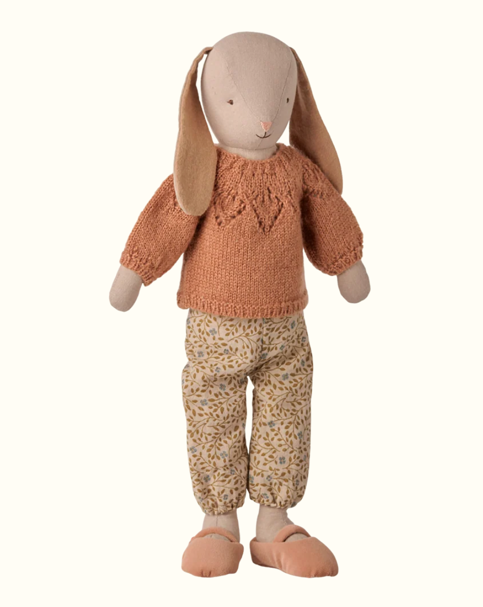 bunny, size 3 - classic, pants and knitted sweater