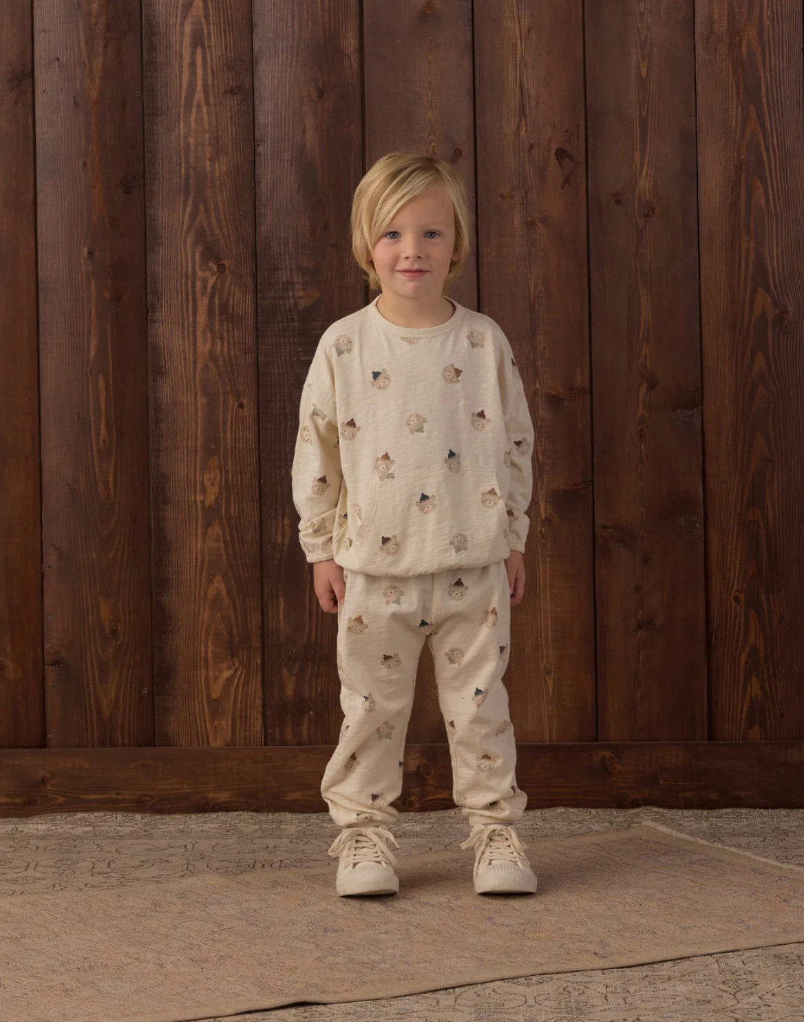 Relaxed set in winter bears