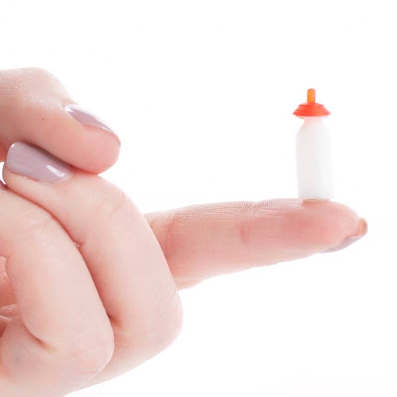 Miniature Plastic Baby Bottles with Lids (Pack of 2)