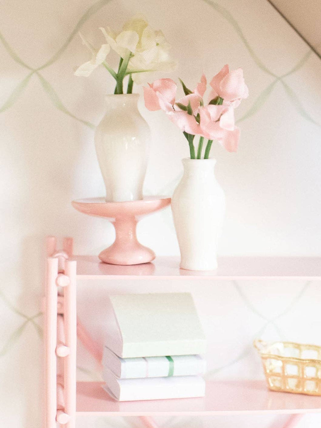 Bloom Vases with Flowers | Pink & White | Dollhouse Miniature Accessories & Decor: White