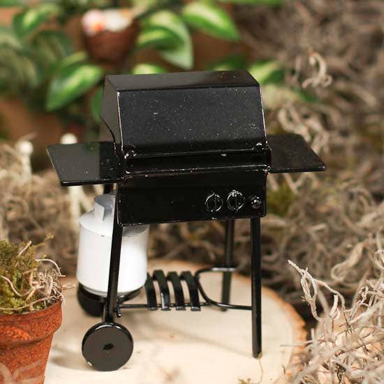 Miniature Black Metal Barbecue Grill with Tank